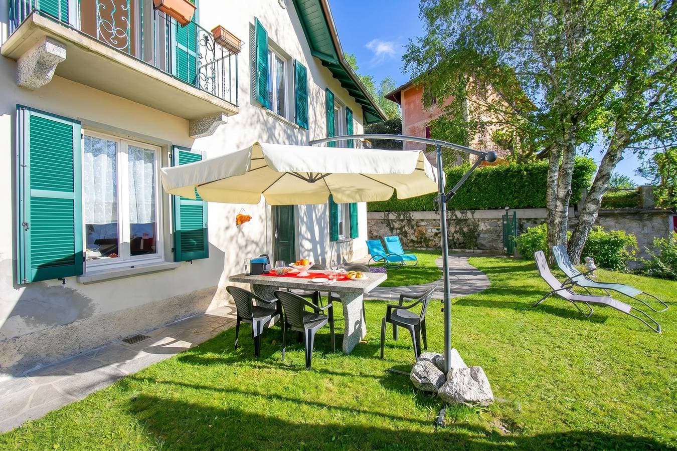 Mila Bike & WIFI: Garden Retreat near Lake Maggiore 1