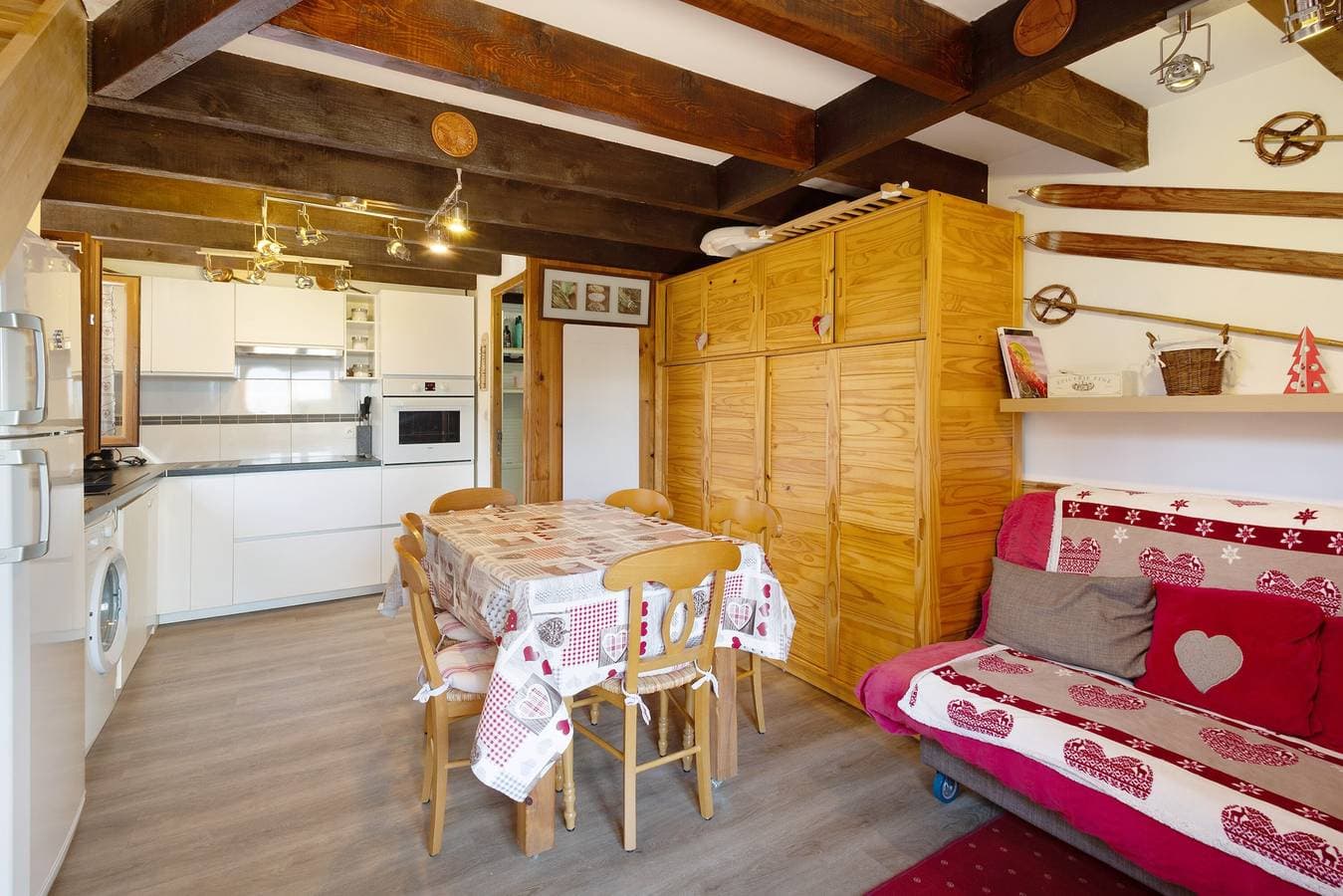Foto 5 von 25: Chalet 'Petit Chalet' neben Pyrénées 2000 mit Bergblick, privater Terrasse und WLAN