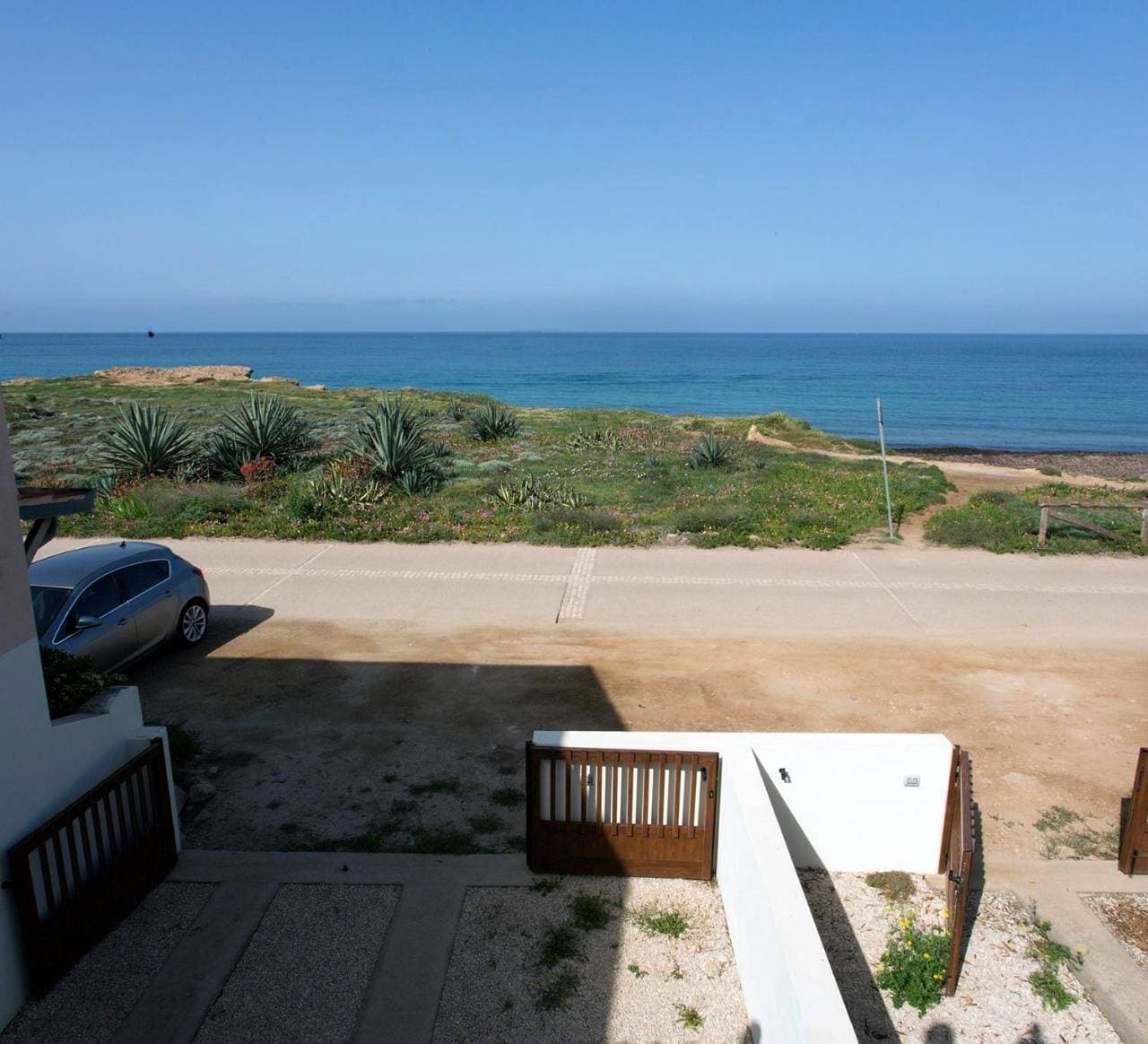 Foto 2 von 36: Villa - Beach Front