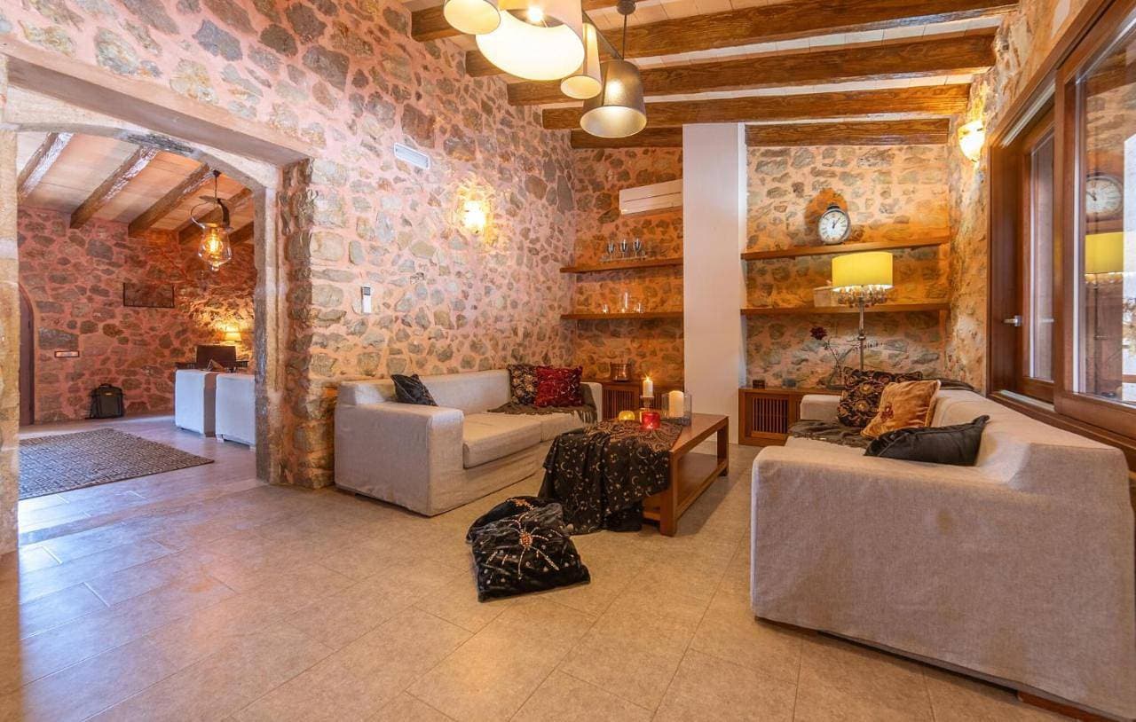 Foto 6 von 42: Five-Bedroom Holiday Home