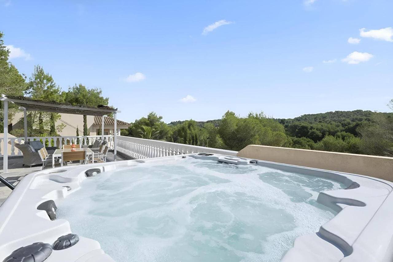 Foto 4 von 34: Villa with Private Pool