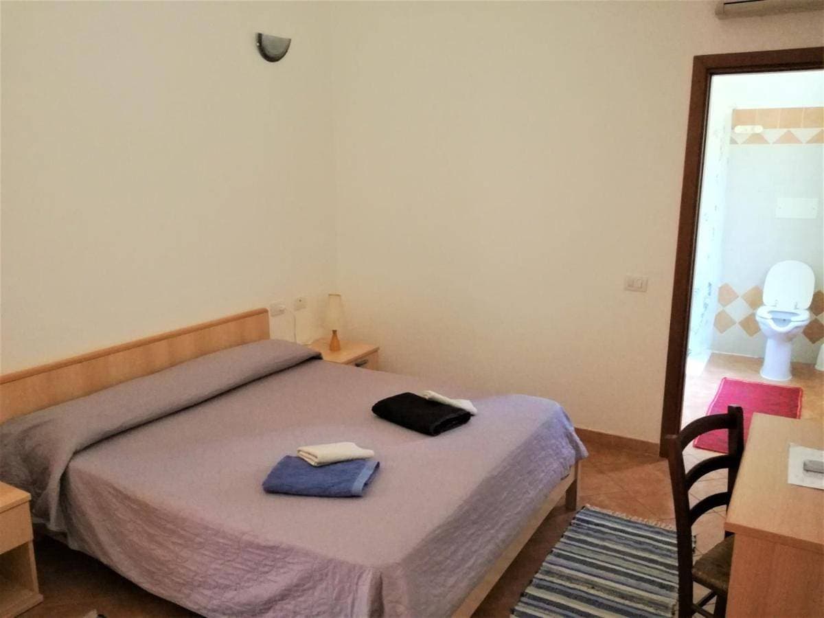 Foto 5 von 10: Budget Double Room