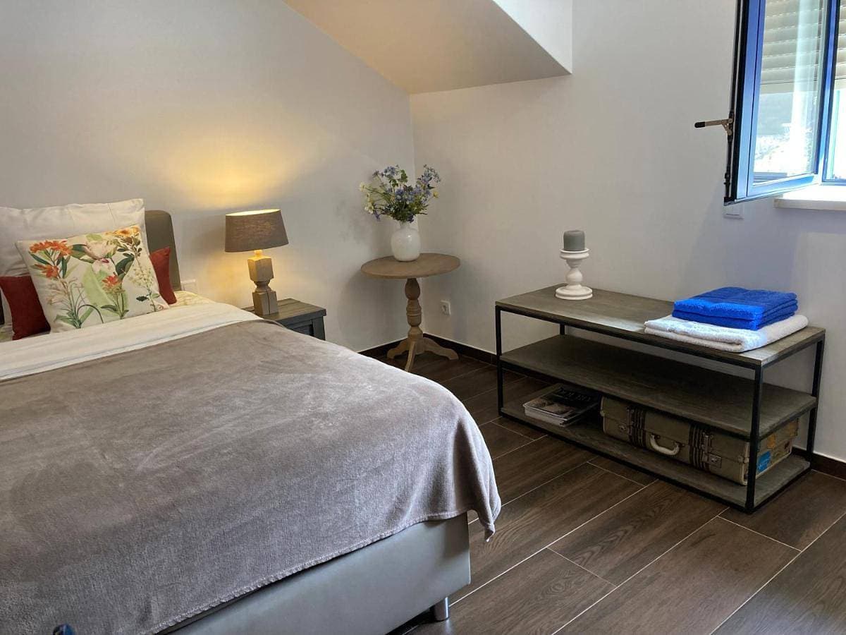 Foto 5 von 10: Double Room with Private Bathroom