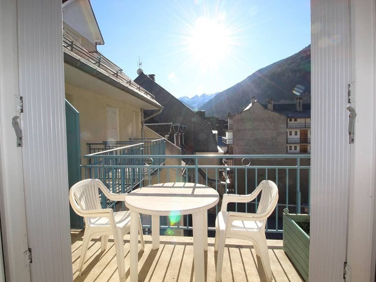 Foto 10 von 13: 2-Zimmer-Kabinenwohnung mit Balkon, Parkplatz, Haustiere erlaubt, WLAN
