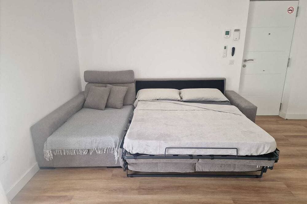Foto 2 von 30: Renoviert, gut gelegen und mit großem Pool
