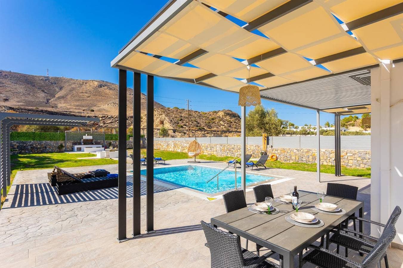 Foto 9 von 30: Villa für 7 Personen mit Balkon