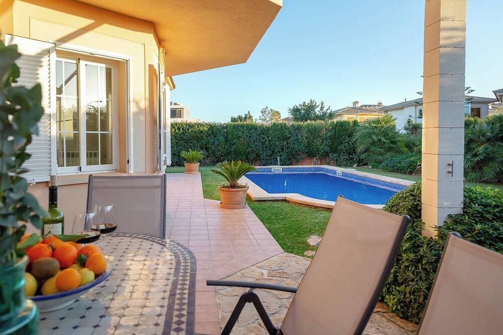 Foto 12 von 30: Ihre Traumvilla mit 4 Schlafzimmern, Garten, Pool, Klima und 10 Min. bis Palma