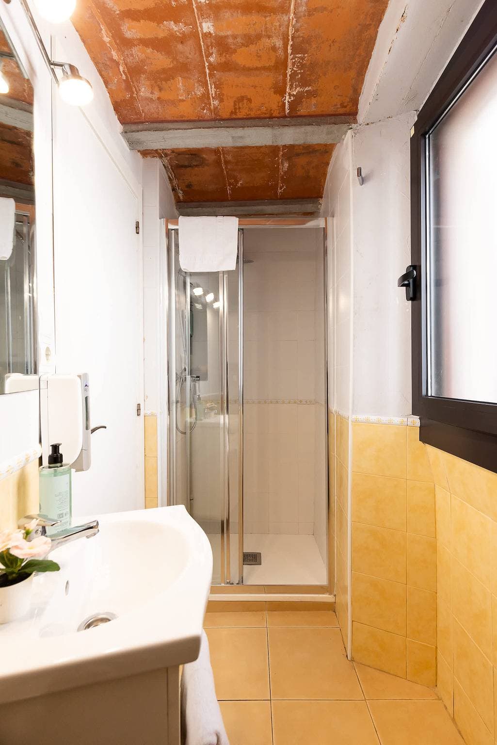 Foto 12 von 44: Ferienwohnung für 2 Personen mit Garten