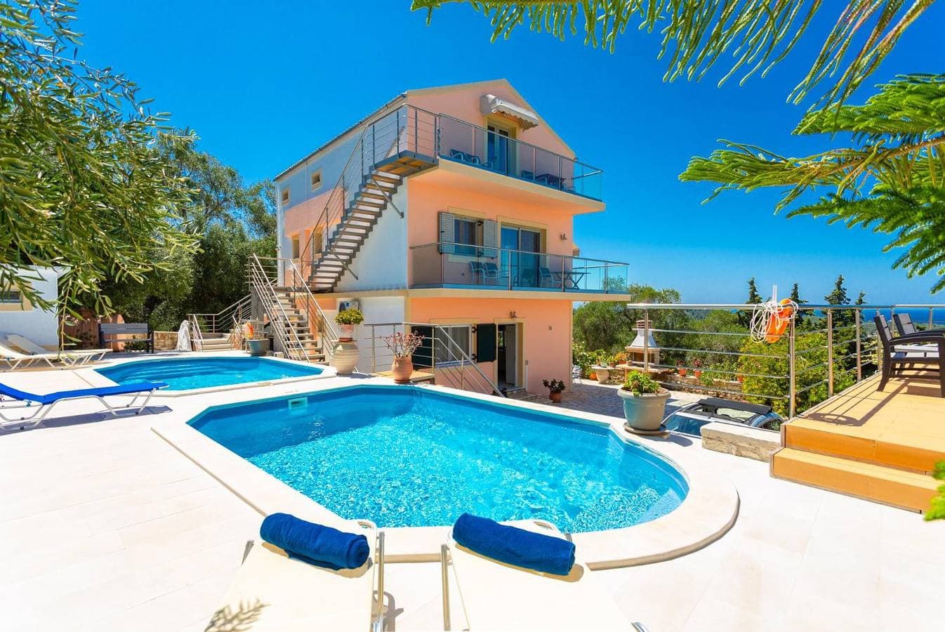 Foto 2 von 31: Villa für 11 Personen mit Terrasse