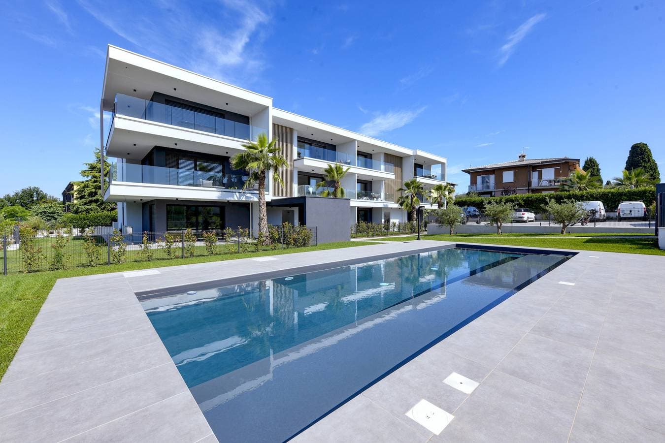 Foto 2 von 29: Mgh Luxury - Palms Residence Sirmione N2