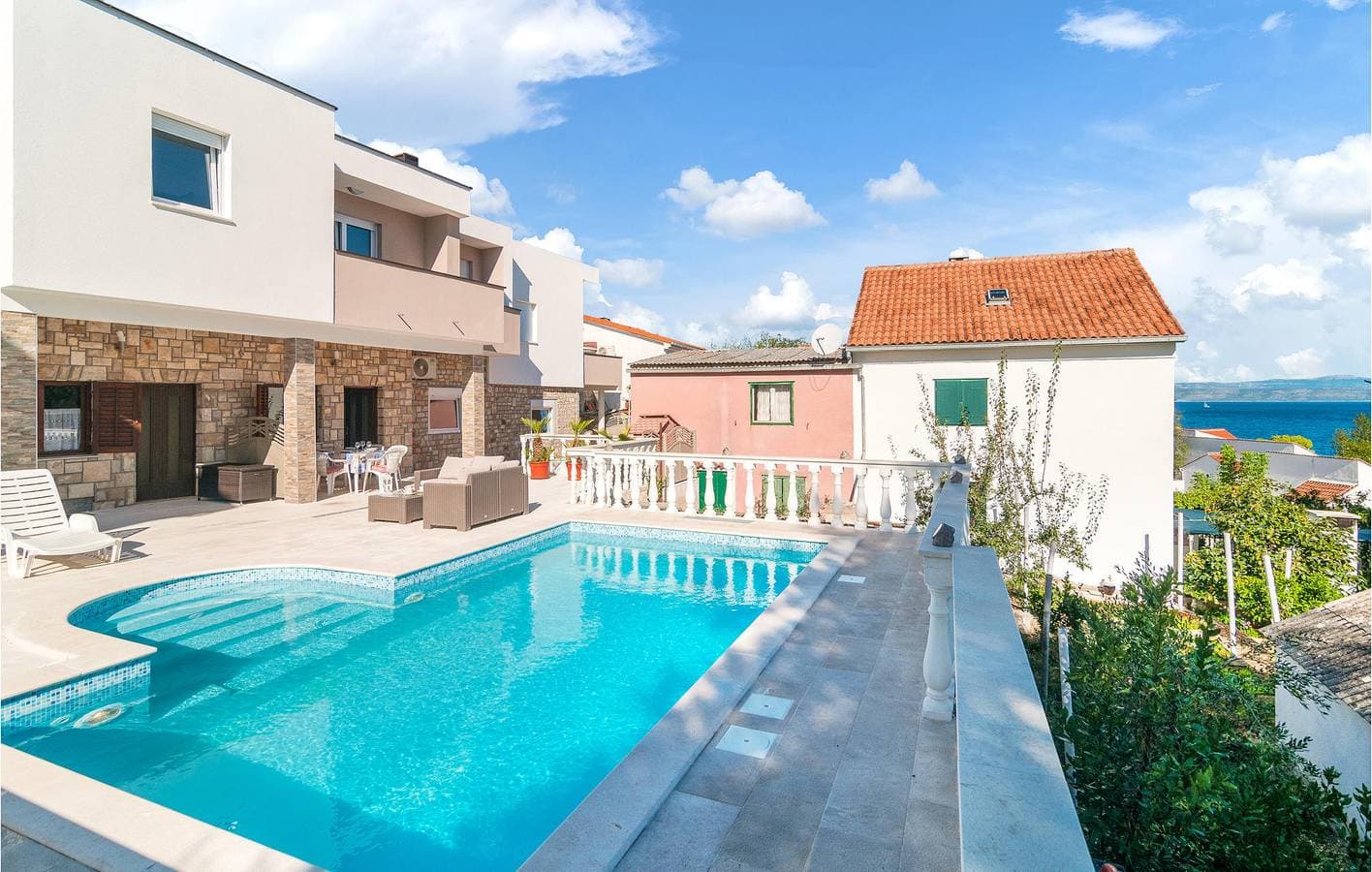 Charmante Ferienwohnung in Küstennähe mit Pool und WLAN – Kurzurlaub in Necujam 1