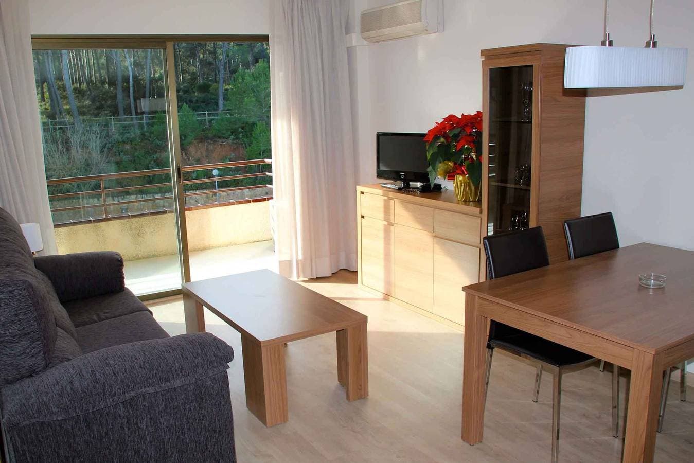 Foto 11 von 22: Studio mit Balkon, Klimaanlage und Internet