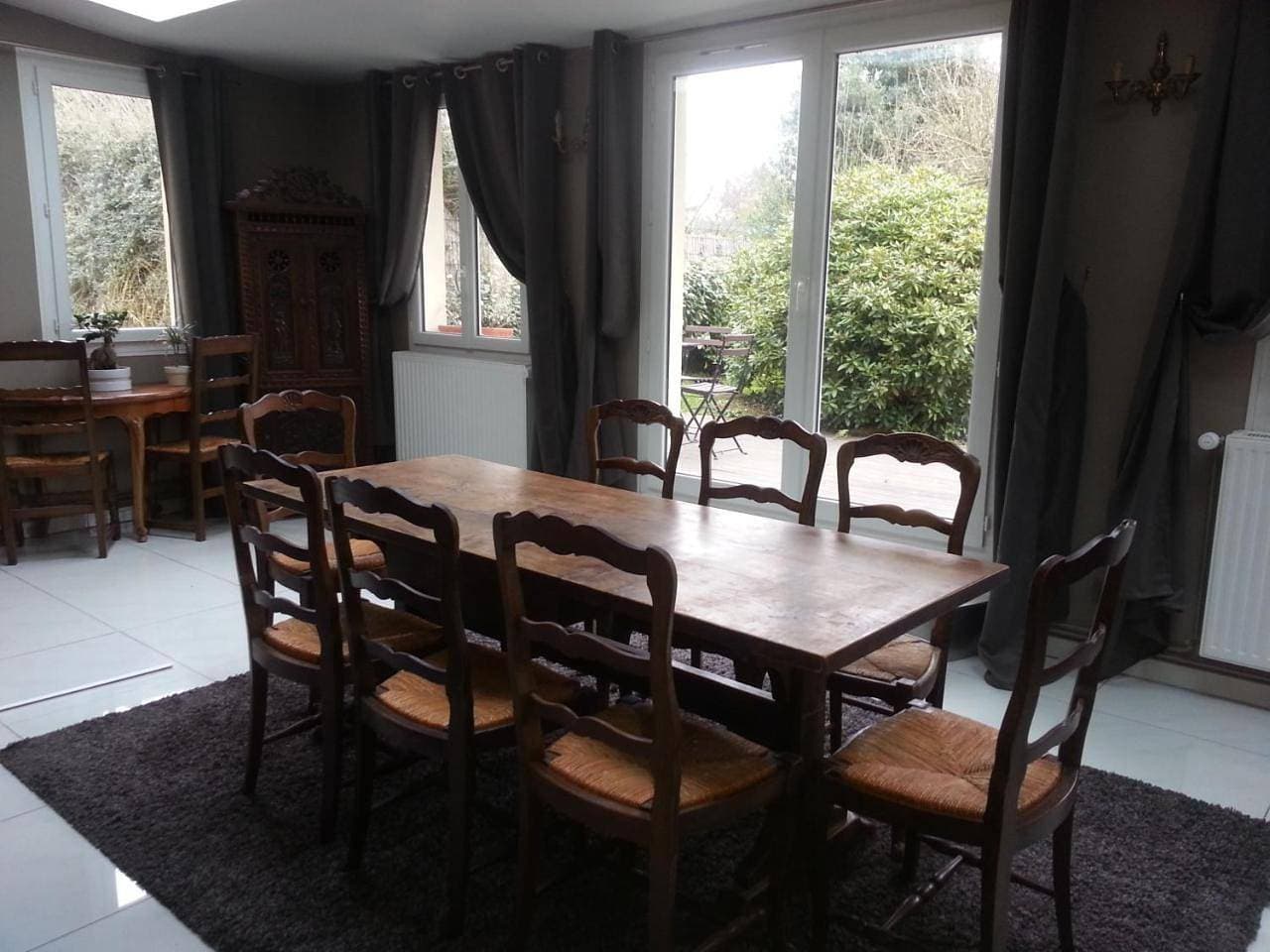 Foto 6 von 34: Five-Bedroom House
