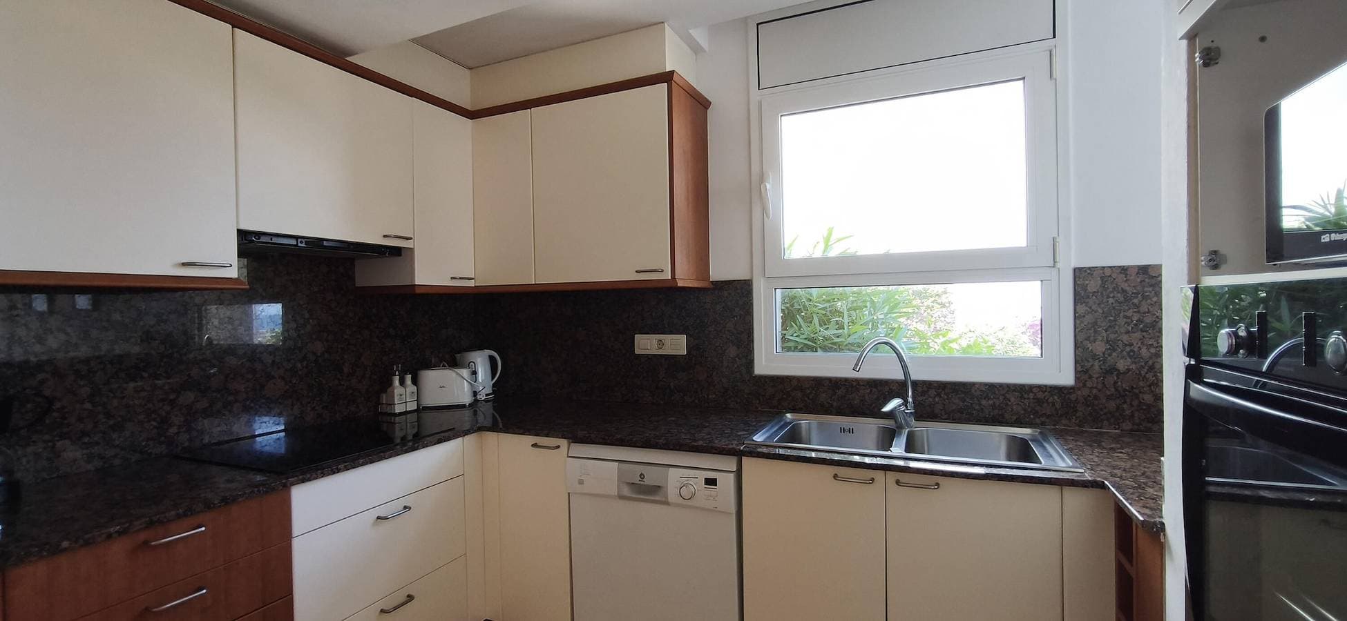 Foto 12 von 28: Rmp 37-38-39 - Residencial Marina Del Port