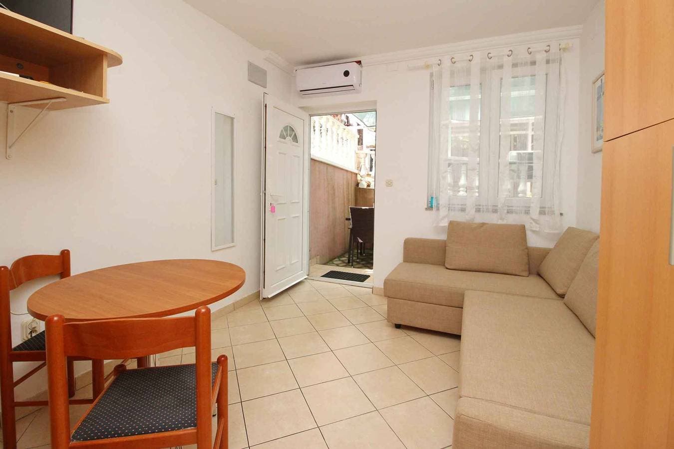 Foto 8 von 21: Ferienwohnung mit Terrasse