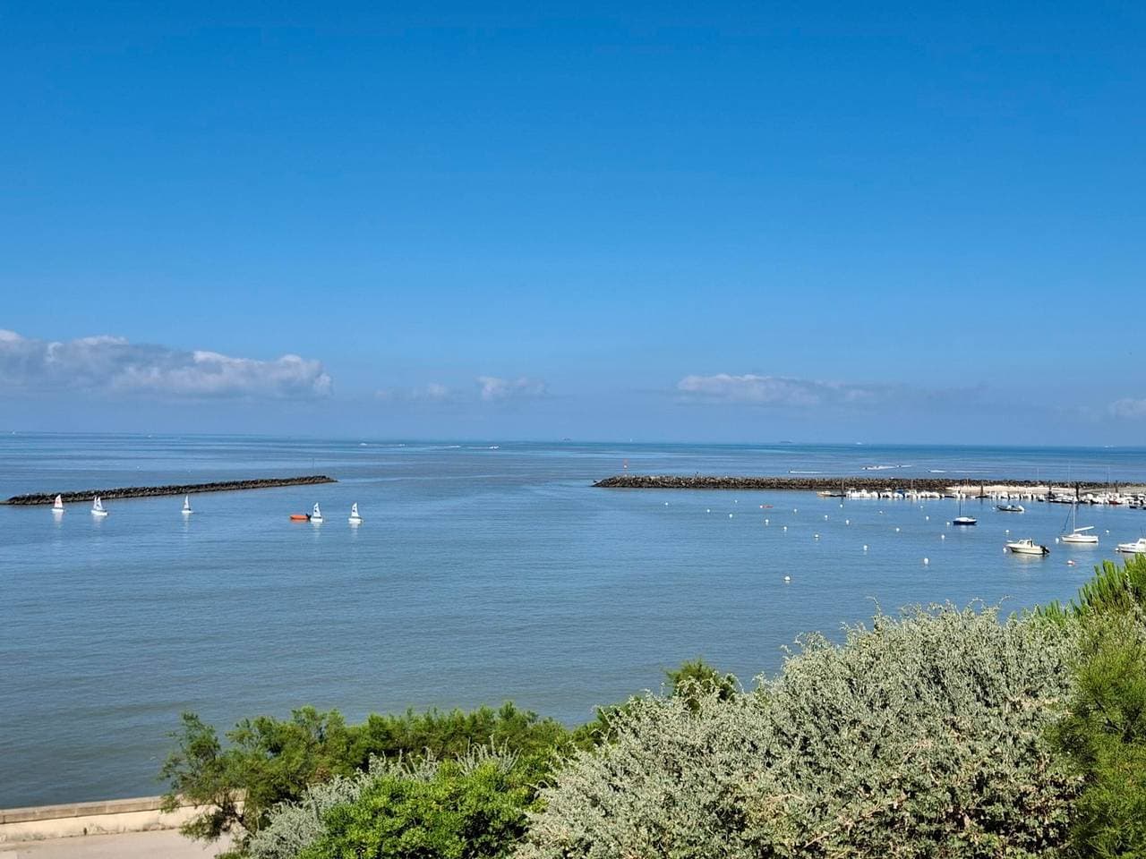 Foto 12 von 15: Einfamilienhaus 4 Pers, Garten, BBQ, WIFI, Haustiere Ok - Châtelaillon-Plage