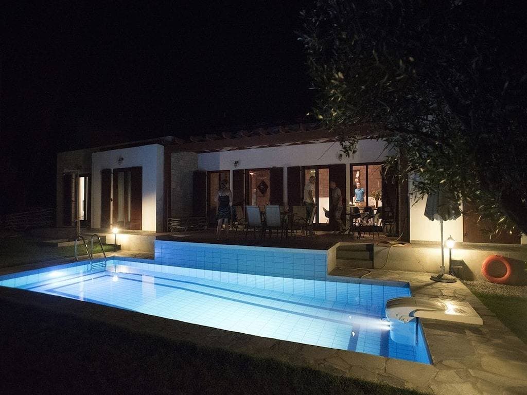 Foto 13 von 43: Villa in Kyrianna mit Schwimmbecken