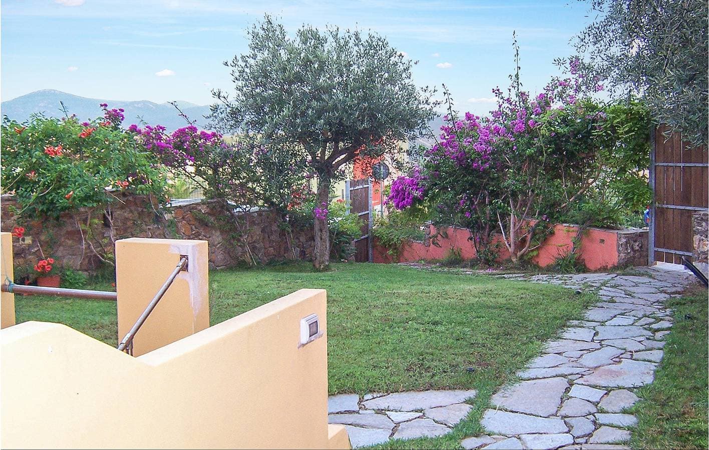 Foto 7 von 17: Meerblick-Ferienwohnung - 700m zum Strand