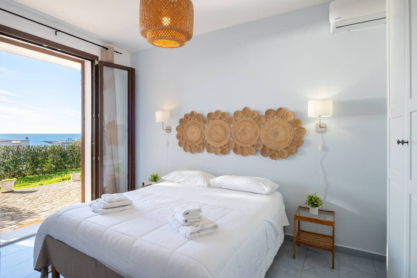 Foto 4 von 55: Bed and Breakfast Cala D'Aspide – Zimmer mit Gartenblick, WLAN und Klimaanlage