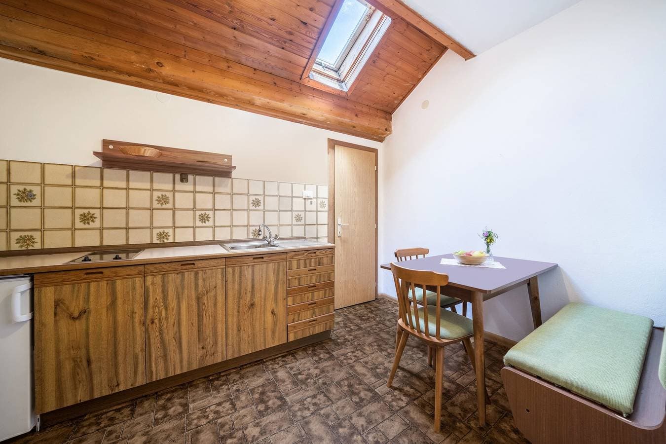 Foto 4 von 12: Ferienwohnung "Tschigat Leilichhof" mit Bergblick, WLAN, Balkon & Garten