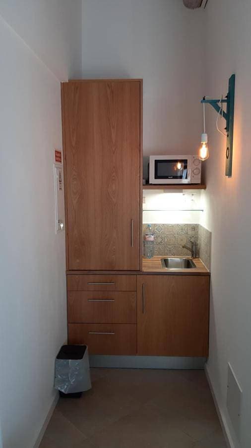 Foto 2 von 9: Economy Double Room