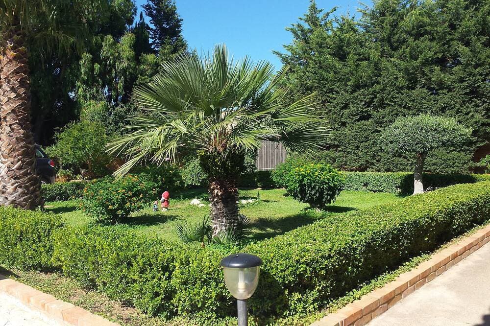 Foto 11 von 30: Modern und Sehr Schön Eingerichtetes Appartment in Einer Villa mit Garten