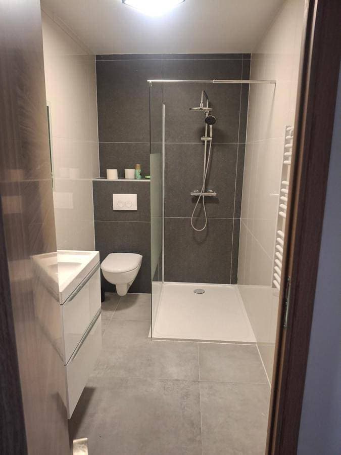 Foto 4 von 20: Two-Bedroom Apartment