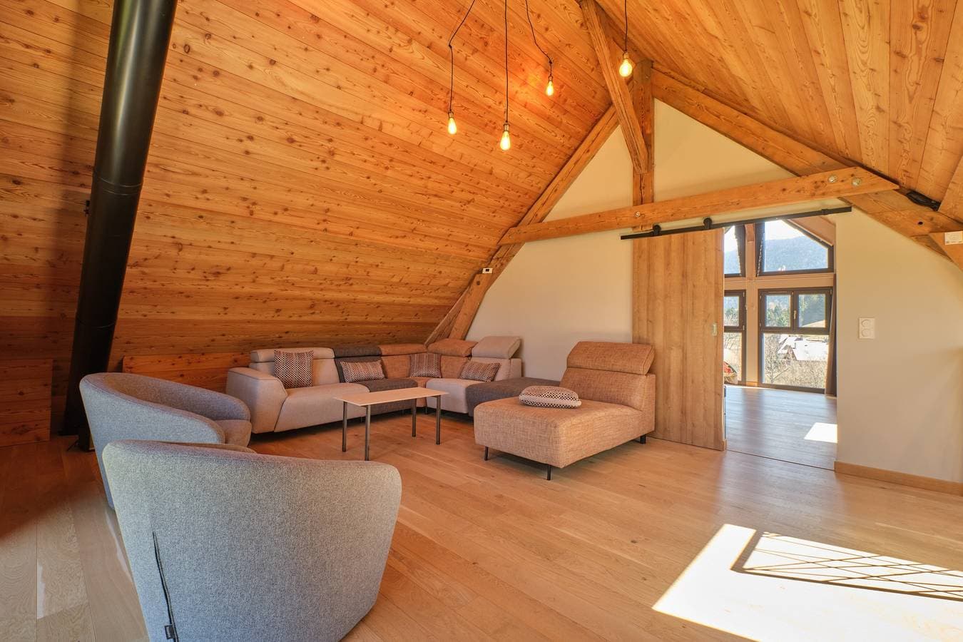 Foto 6 von 39: Chalet 'Les 3 Som' mit Bergblick, privater Terrasse und Wi-Fi