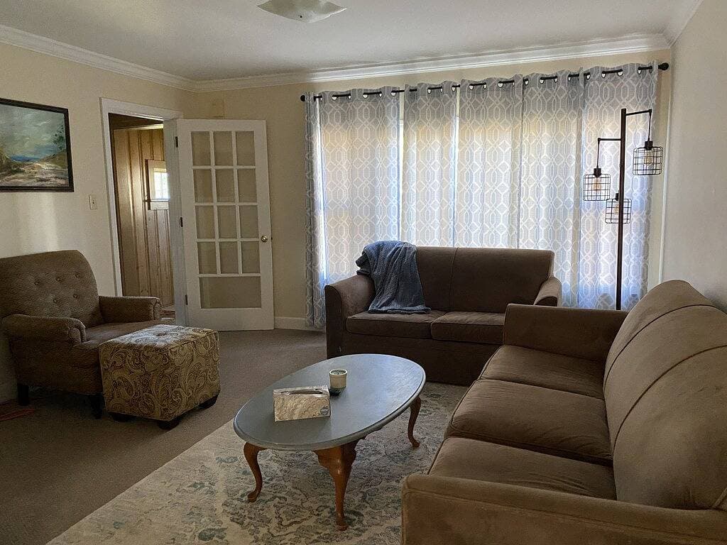 Foto 8 von 29: Beautiful Home in Ontonagon - 2 blocks from Lake Superior