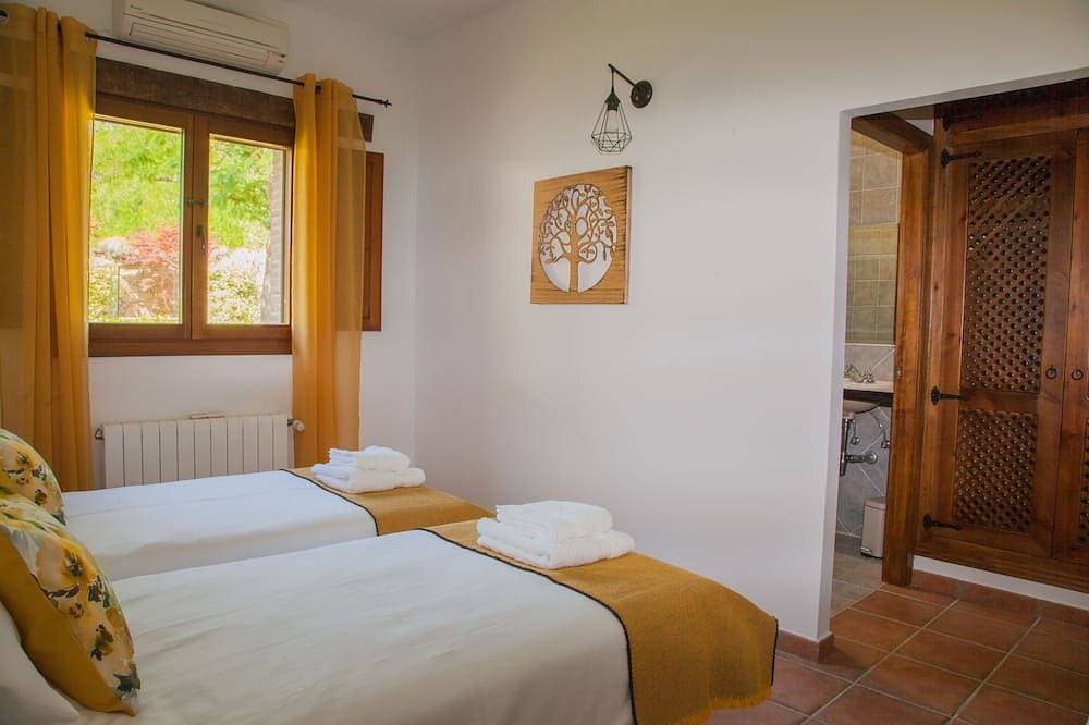 Foto 2 von 30: Cabana-Deluxe-Ensuite mit Dusche-Bergblick-Rabilargo