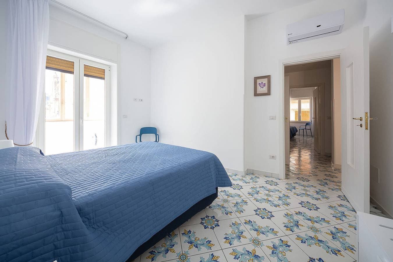 Foto 11 von 24: Ferienwohnung für 6 Personen mit Balkon