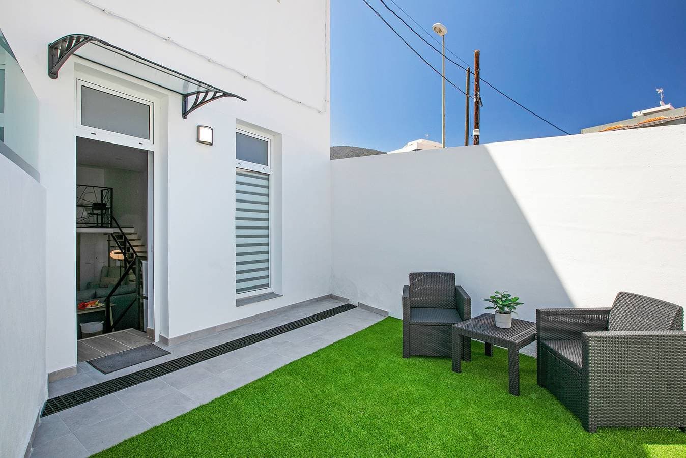 Foto 2 von 26: Ferienwohnung 'Loft El Ramonal' mit privatem Garten und WLAN