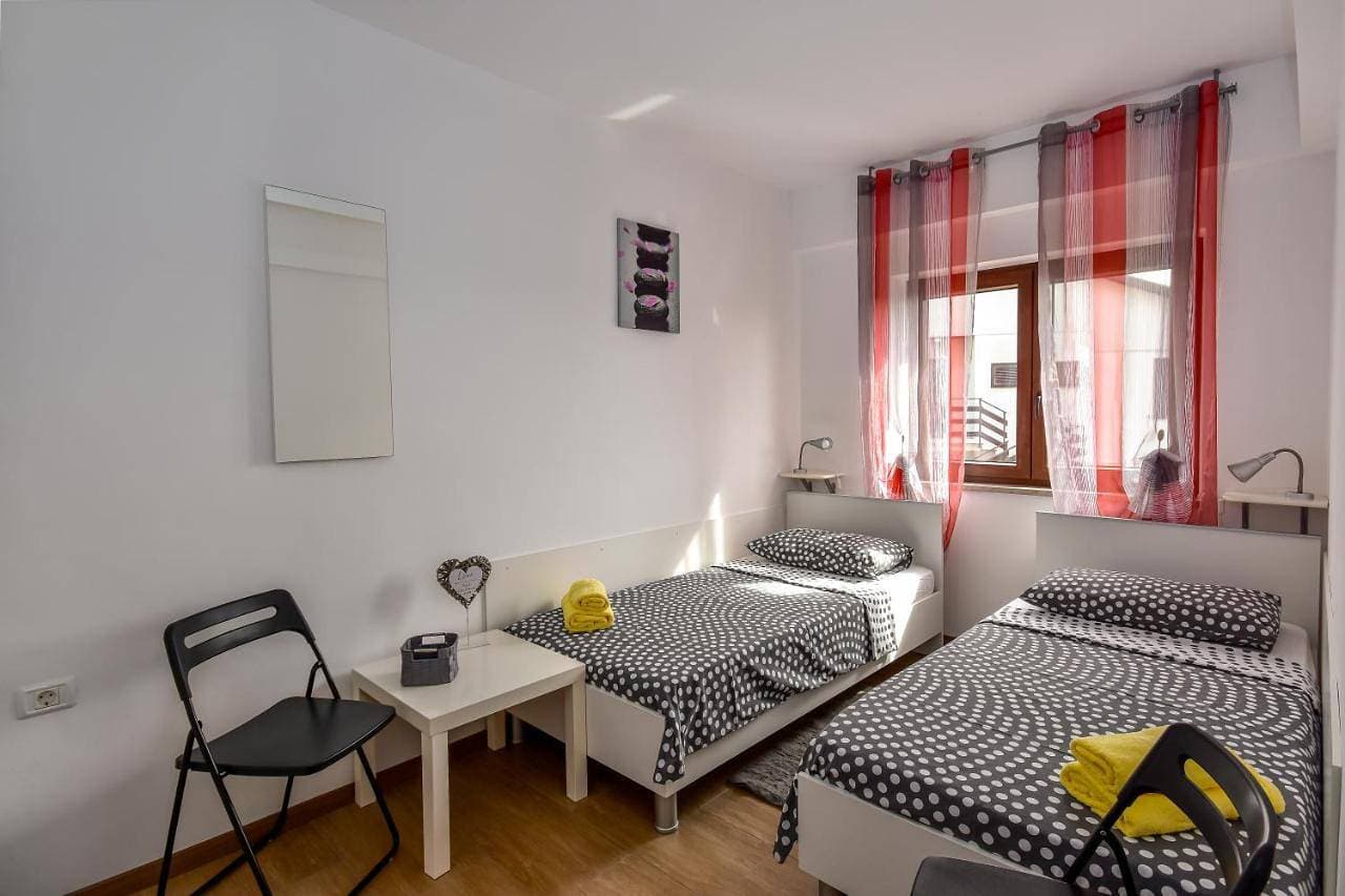 Foto 5 von 30: Two-Bedroom Apartment