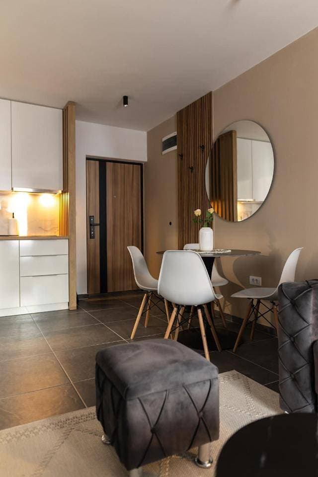 Foto 11 von 43: One-Bedroom Apartment with Terrace