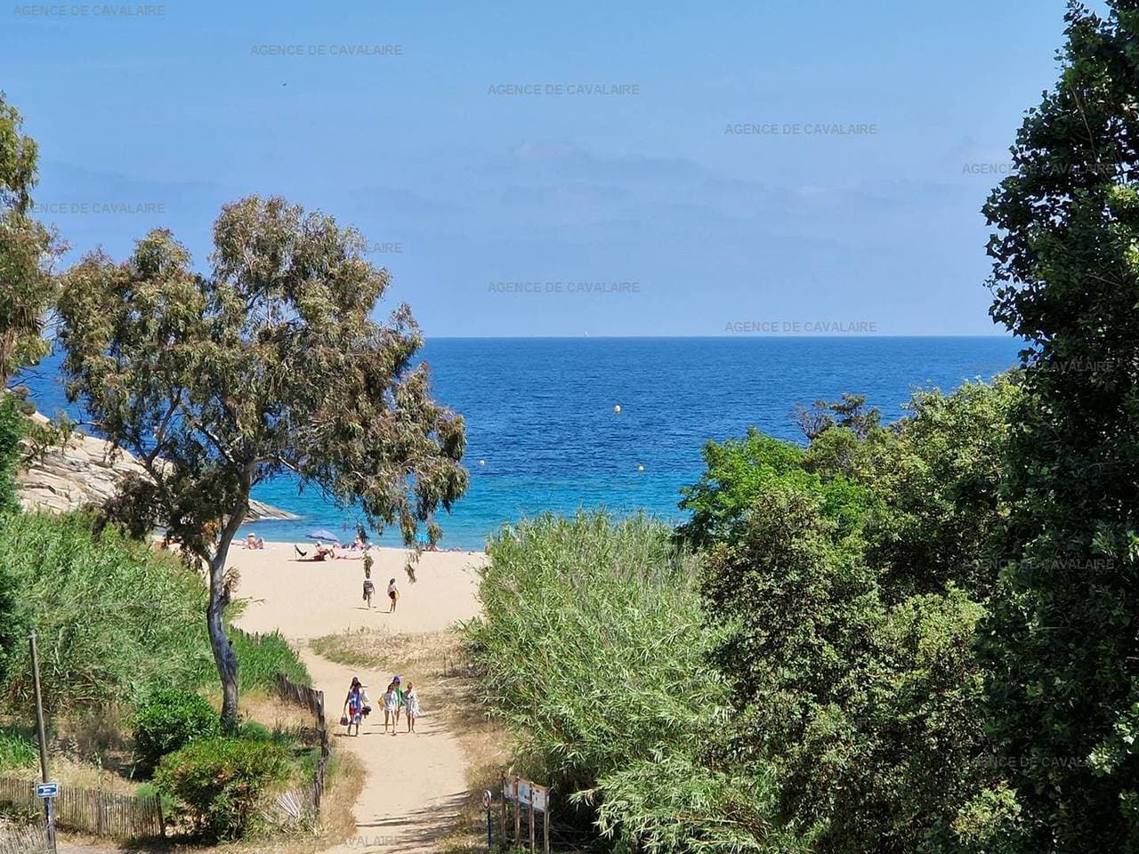 3-Zimmer-Wohnung in Cavalaire-sur-Mer - Terrasse mit Meerblick und Parkplatz 1