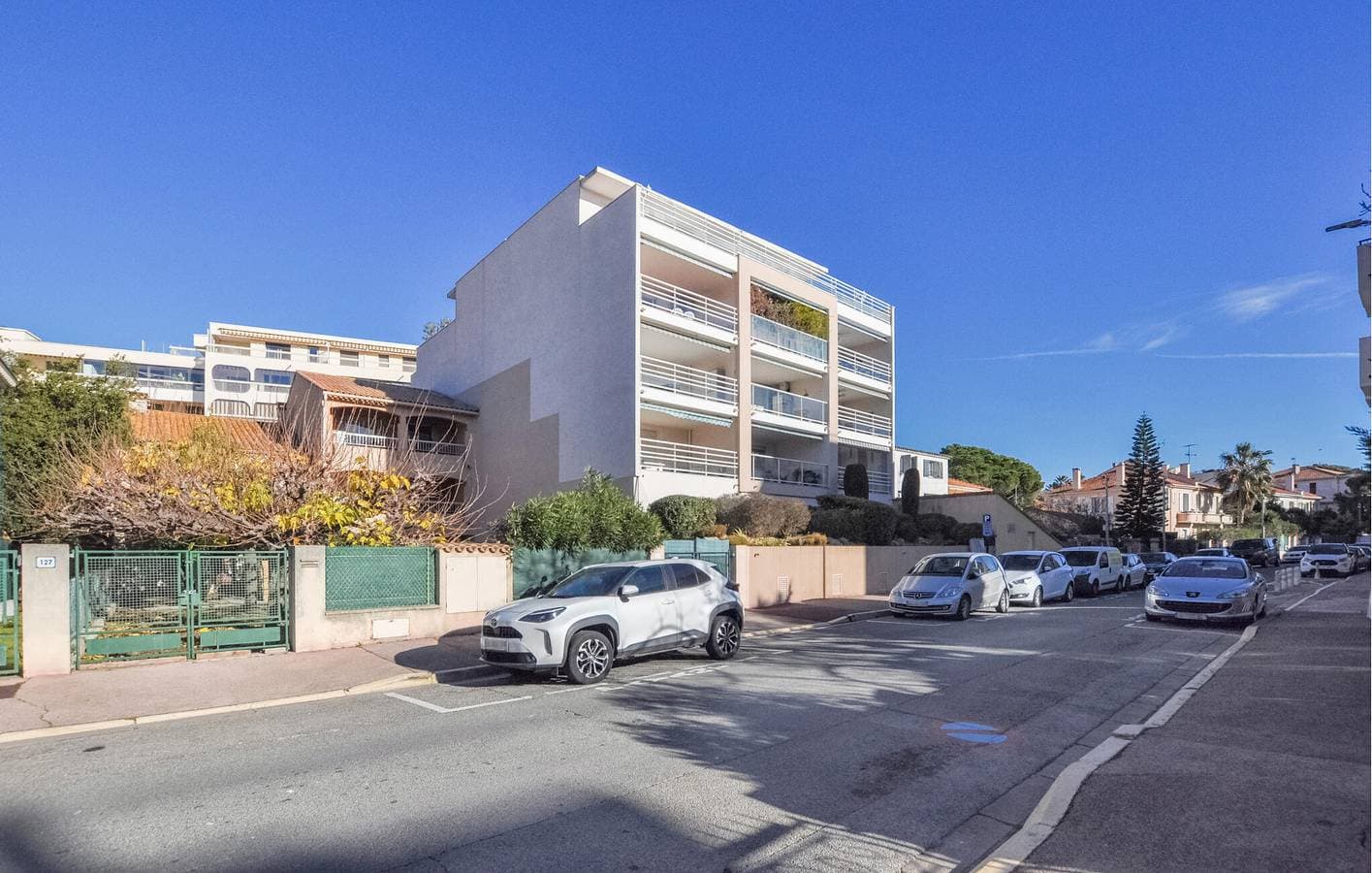 Gemütliches Apartment mit Terrasse und Parkplatz, 1,5 km zum Strand 1