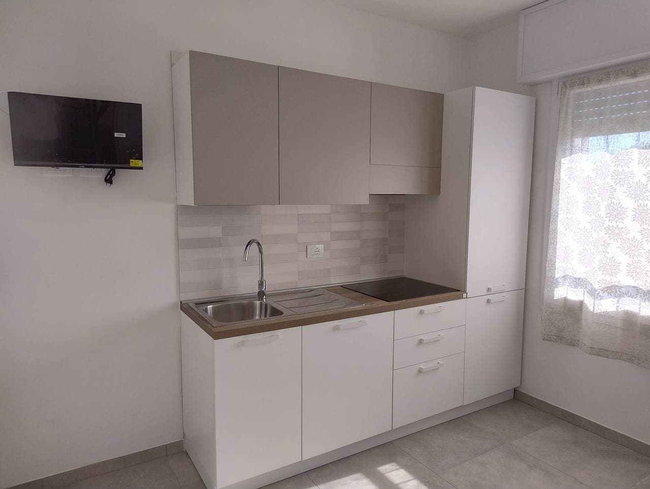 Foto 4 von 15: Apartment „Tramontana 1“ mit gemeinsamer Terrasse, WLAN und Klimaanlage