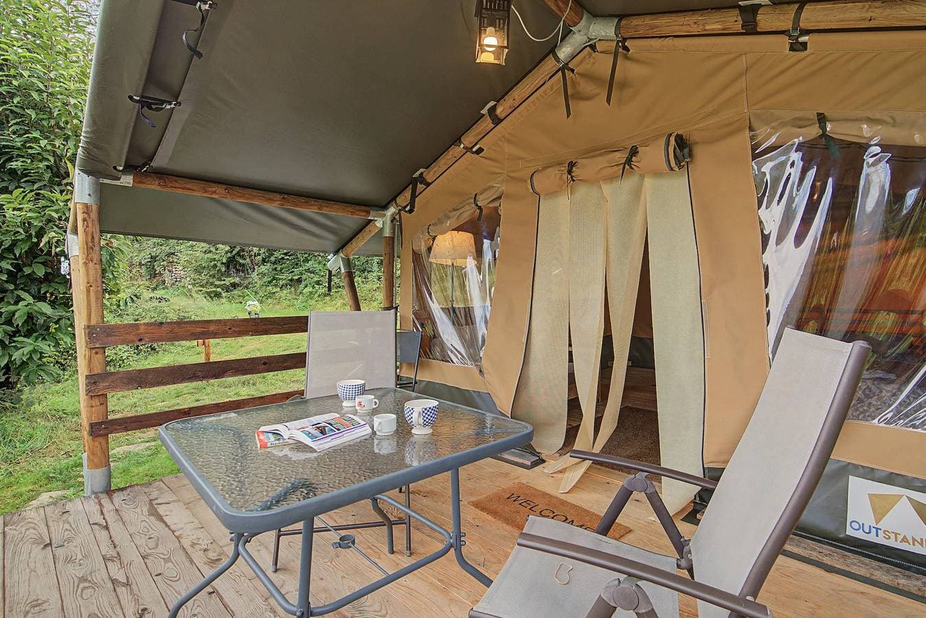 Foto 3 von 21: Glamping 'C Selva Tenda Castagno' mit Grill und Gemeinschaftspool