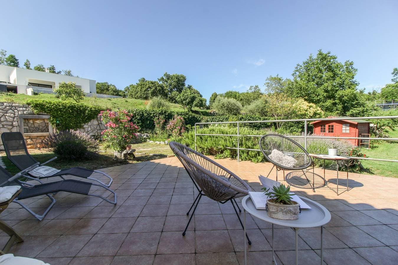 Foto 11 von 20: Ferienhaus Roža * großer Garten, Sonnenterrasse, Grill, WLAN