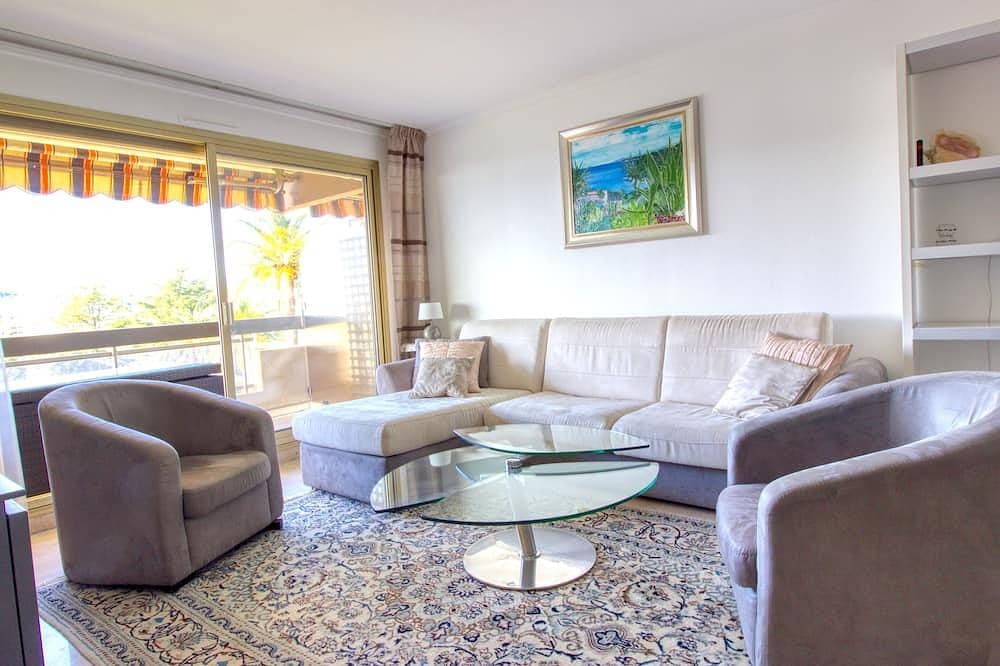 Foto 6 von 15: Antibes 4 people - Swimming pool and Tennis - Garage