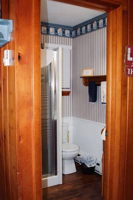 Foto 13 von 19: Beaver Harbor Condo Unit # 5 mit halbprivatem Zugang zum Strand