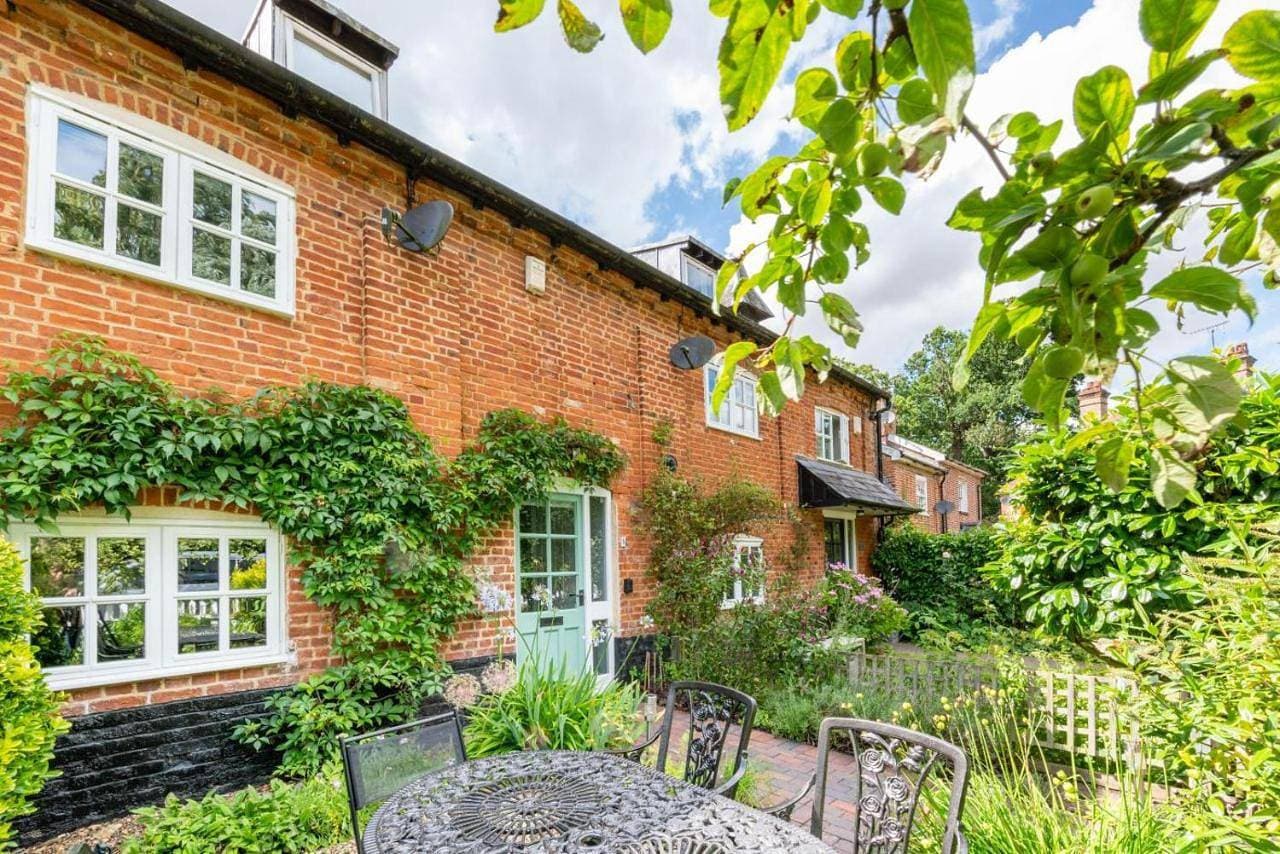 4 Bed in Halesworth oc-5river 1