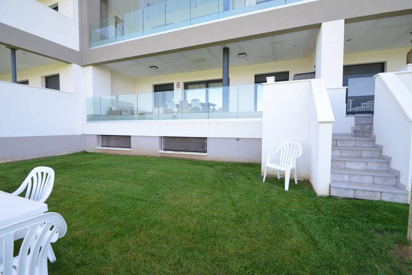 Foto 4 von 34: Ferienwohnung für 5 Personen mit Terrasse