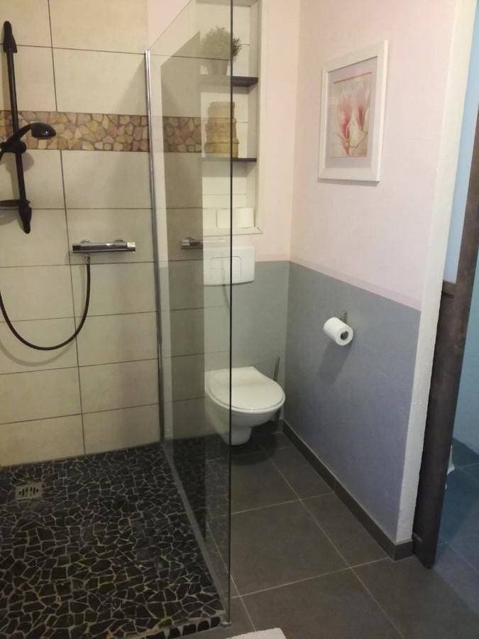 Foto 4 von 9: Two-Bedroom House