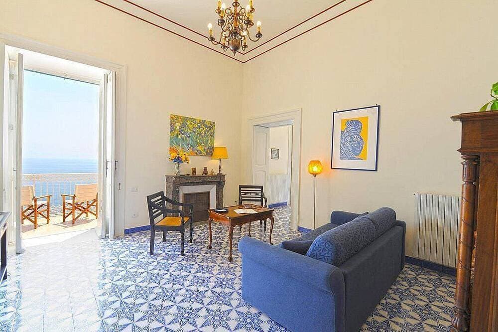 Foto 9 von 30: Villa Elidea C: An elegant and welcoming apartment which faces the sun and the sea, with Free Wi-Fi.
