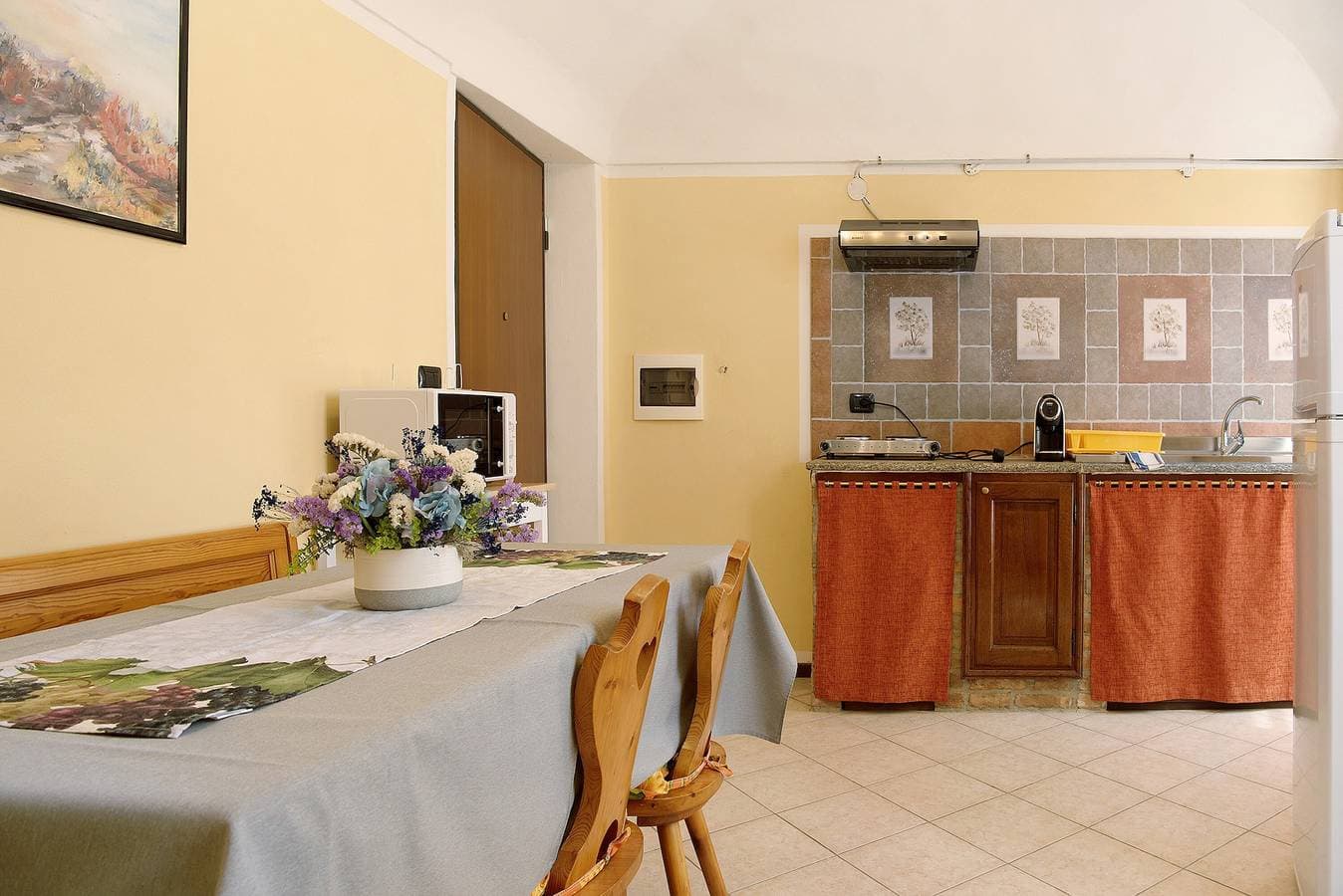 Foto 10 von 25: Apartment 'La Rocca di Efisio - Grignolino' mit Balkon, WLAN und Klimaanlage
