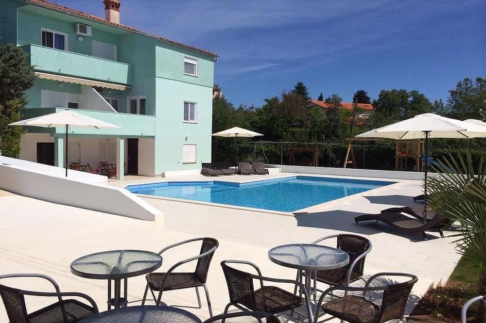 Residence Beni 3 with large heated pool 1