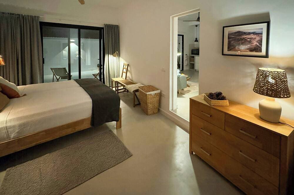 Foto 7 von 30: Designhaus mit Whirlpool und Swimmingpool auf Lanzarote