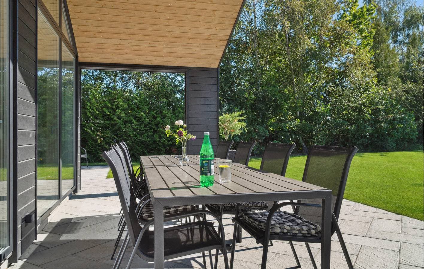 Foto 11 von 26: Ferienhaus für 6 Personen mit Terrasse