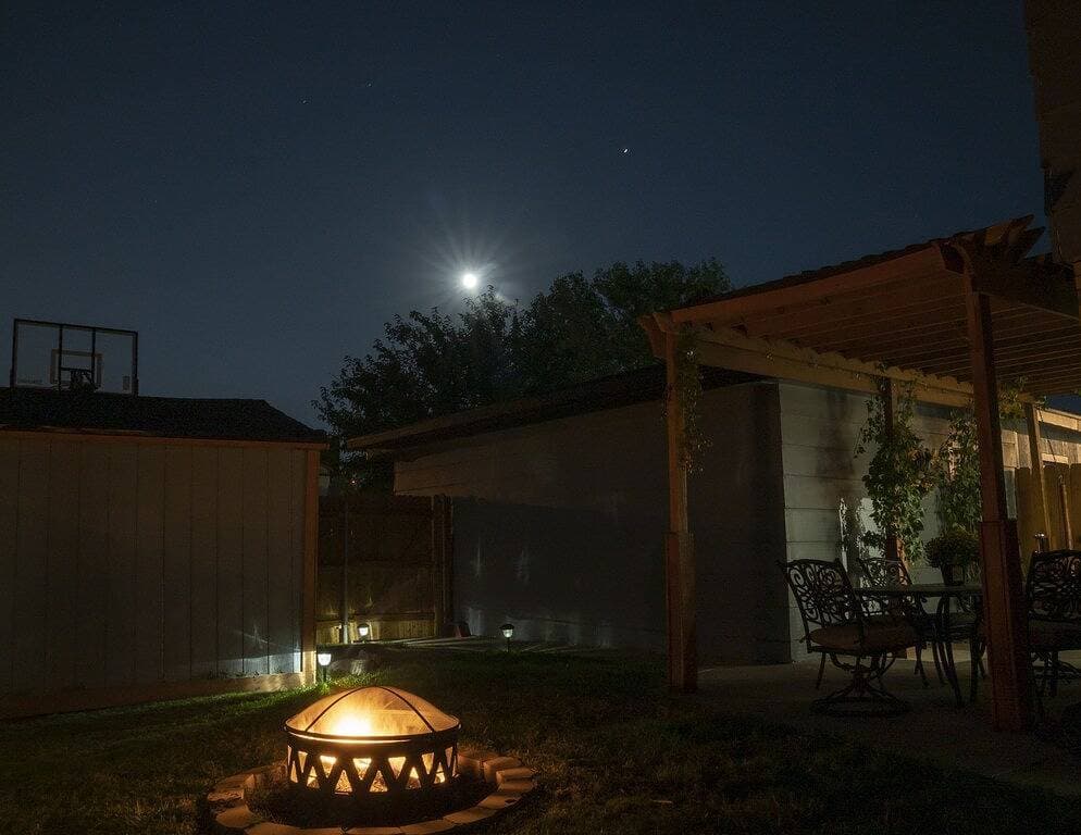 Foto 13 von 27: Amarillo Home >3Br,2Ba,garage, yard, fireplace, fire pit.